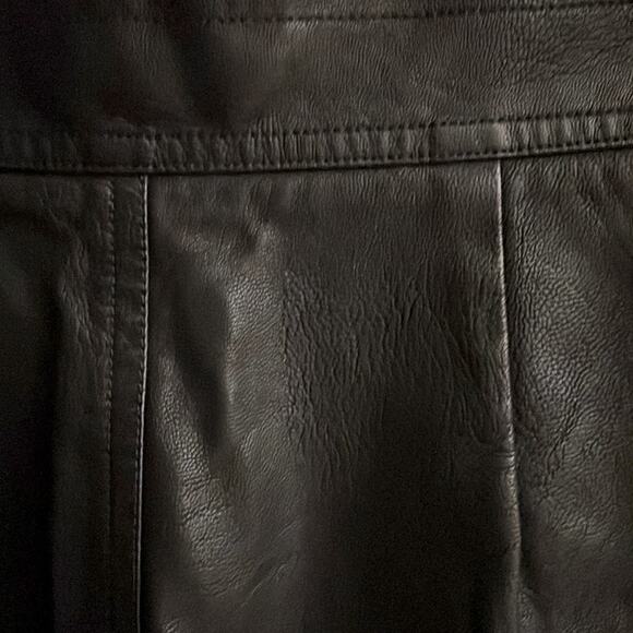 French Black snap front faux leather skirt XS - Picture 5 of 15